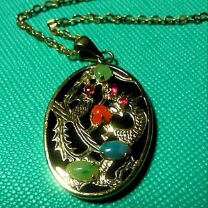 BNWT 18 KT. GOLD CHAIN & 14 KT. ORIENTAL PENDANT W/ DRAGONS & GEMS ONYX PLATE